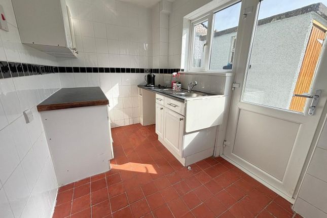4 Brynymor, Five Roads, Llanelli photo 2