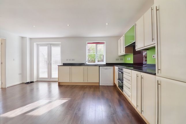 27, Knights Way, Cambs photo 3