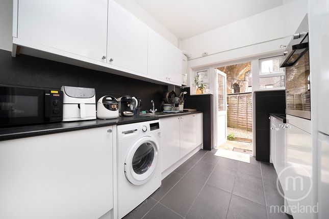 34A, Woodville Road, London photo 3