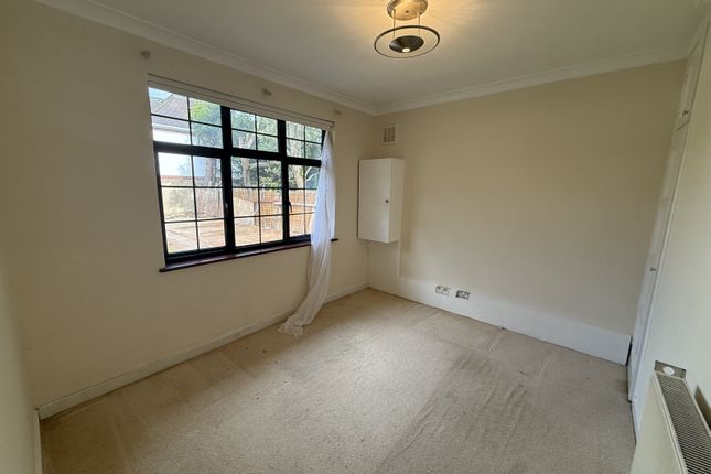 43 Old Church Lane, Stanmore photo 5