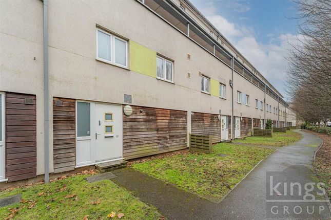 3-bed flat on 11, Fishers Close, Waltham Cross, £225,000