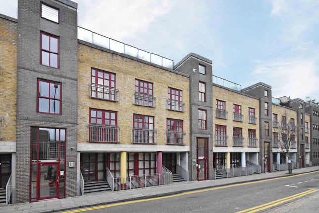 Thumbnail Flat to rent in Eagle Works West, Quaker Street, London