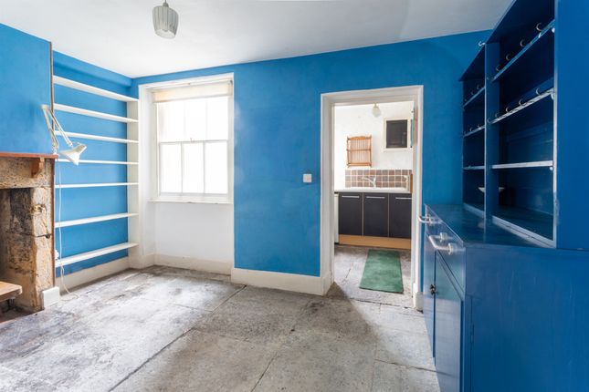 54, South Street, Crewkerne photo 4