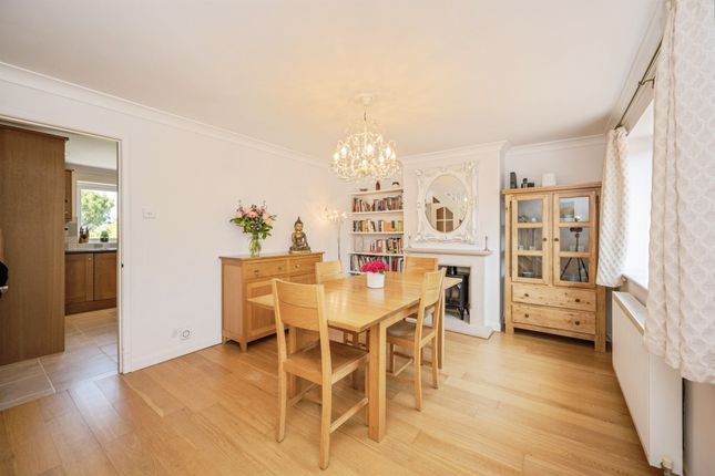 32, Hampden Road, Aylesbury photo 4