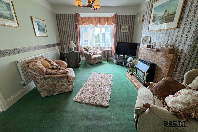 15, Hayston Avenue, Milford Haven photo 4