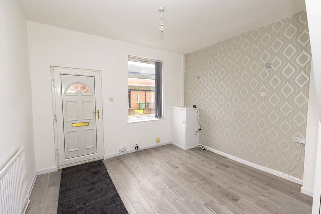 Terraced house to rent in Arden Grove, Oldbury, West Midlands