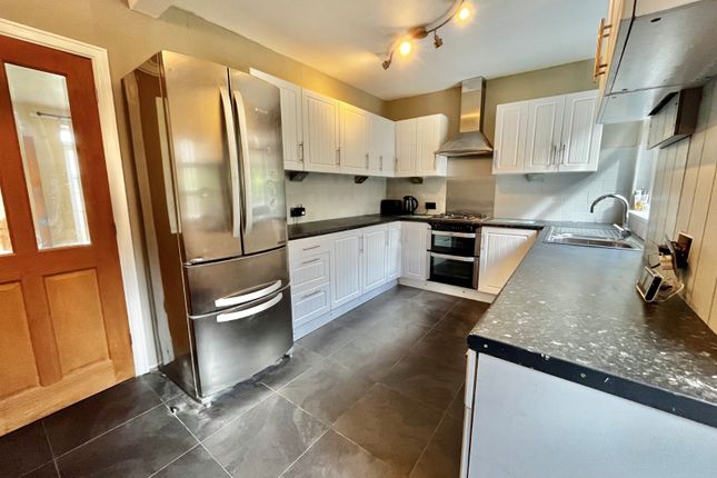 7, Ayrton Crescent, West Yorkshire photo 2