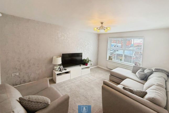 2, Emily Allen Road, Coventry photo 4