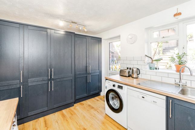 47, Falcon View, Hampshire photo 4