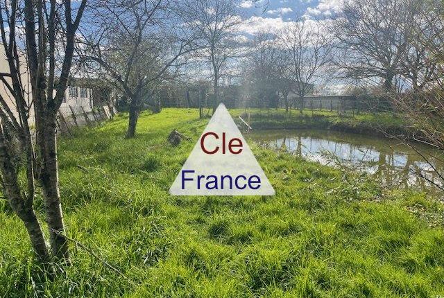 Land for sale in Les Brouzils, Pays-De-La-Loire, 85260, France