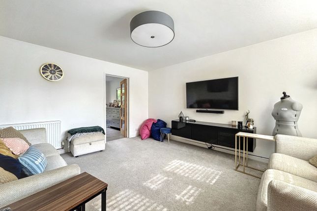 24, Spring Lane, Bexhill-on-Sea photo 3
