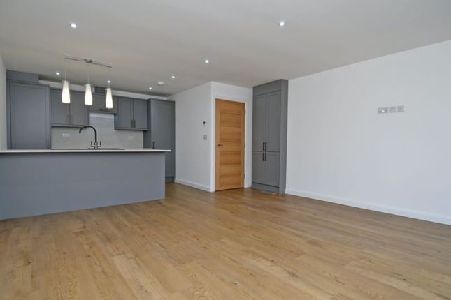 3 Marsh View Court, Lime Pit Lane, Wakefield photo 3
