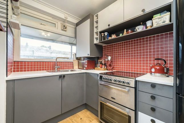 13A, Penshurst Road, London photo 4