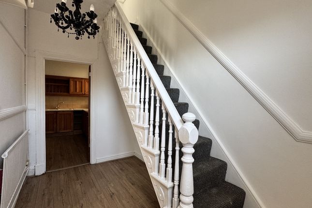 43, Station Road, Ammanford photo 2