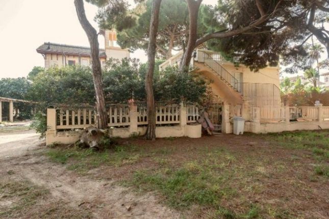 Villa for sale in Sant Vicenc De Montalt, Barcelona Area, Catalonia