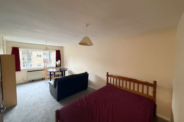 Flat 9, Hallam Chase 64 Endcliffe Vale Road, Sheffield photo 2