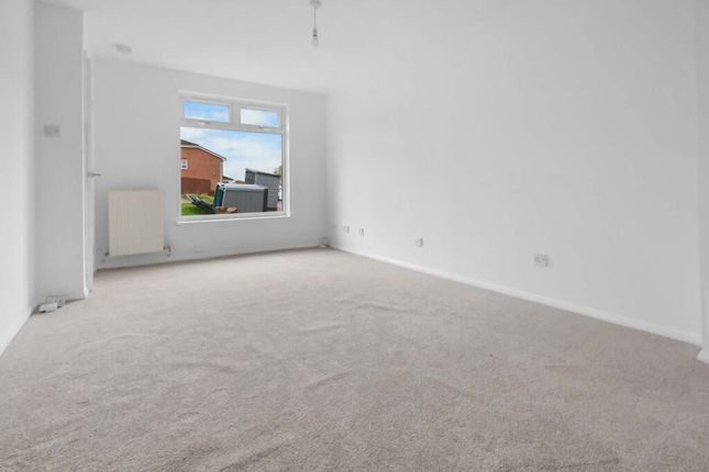 Stonehaven Crescent, Airidrie photo 2