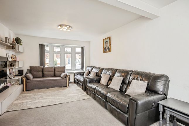 1, Barrett Drive, Leicestershire photo 3