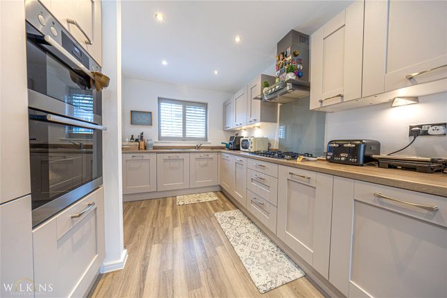 62, Polar Avenue, Warwickshire photo 3