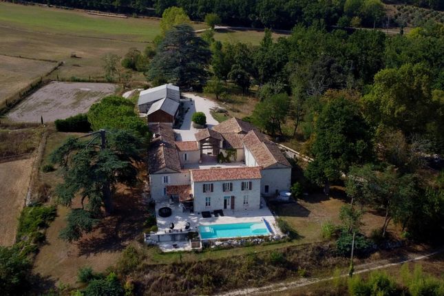 Farmhouse for sale in Tournon D'agenais, Lot Et Garonne, 47370