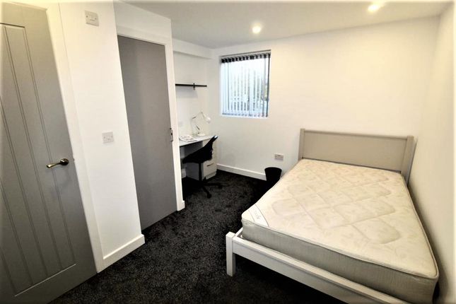 Terraced house to rent in Oxford Street, Coventry
