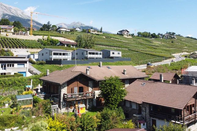 Thumbnail Villa for sale in Champlan, Canton Du Valais, Switzerland