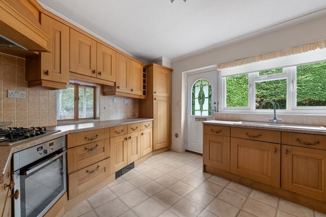 Oakway,, Roundwood Lane, Haywards Heath photo 4