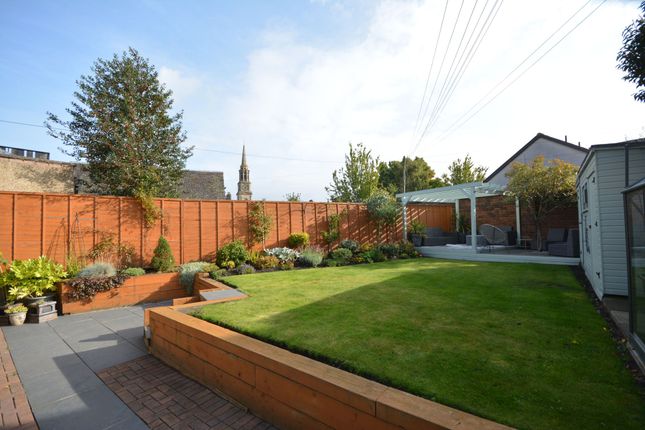 2 St. Andrews Place, Falkirk photo 4