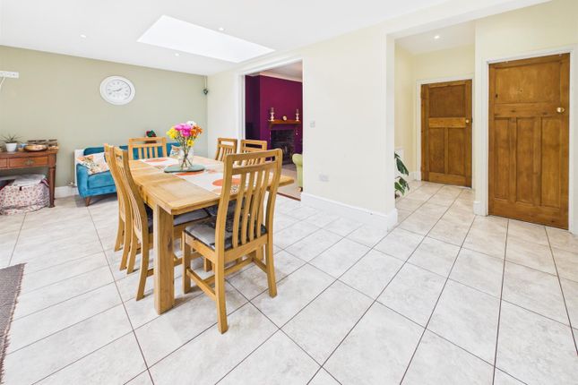 12, Forest Road, Coalville photo 3