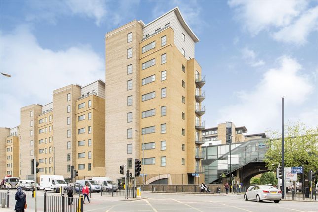 Flat 7 Zenith Building, 590, Commercial Road, Limehouse photo 3