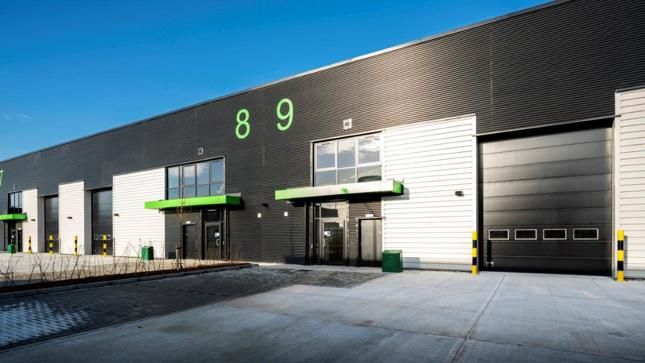 Thumbnail Industrial to let in Unit 9 The Quad, Aviation Way, Southend On Sea, Essex