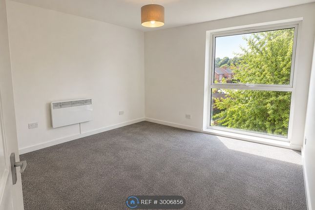 Flat, Alexandra Court Warburton Lane, Manchester photo 5