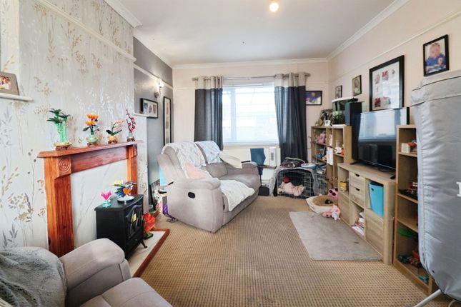 Greencroft Avenue, Cardiff photo 3