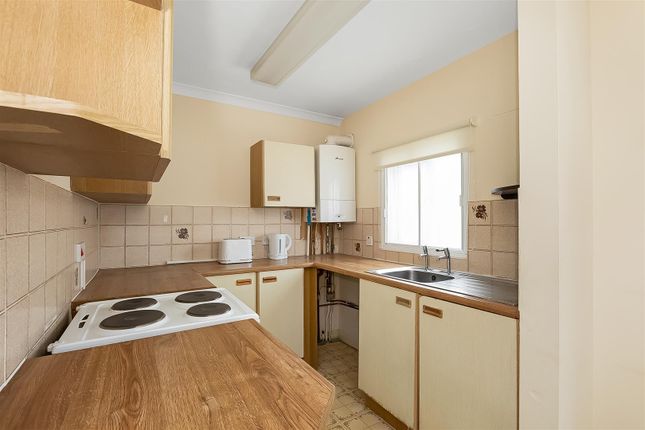 Flat 9 Holmgrove House, 11 Brighton Road, Purley photo 3