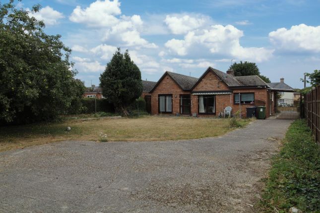 18, Sapley Road, Huntingdon photo 3