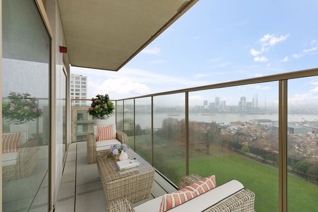 E903, Riverscape, London photo 4