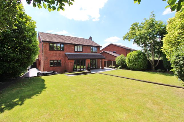 Detached house for sale in Belvoir, Dosthill, Tamworth