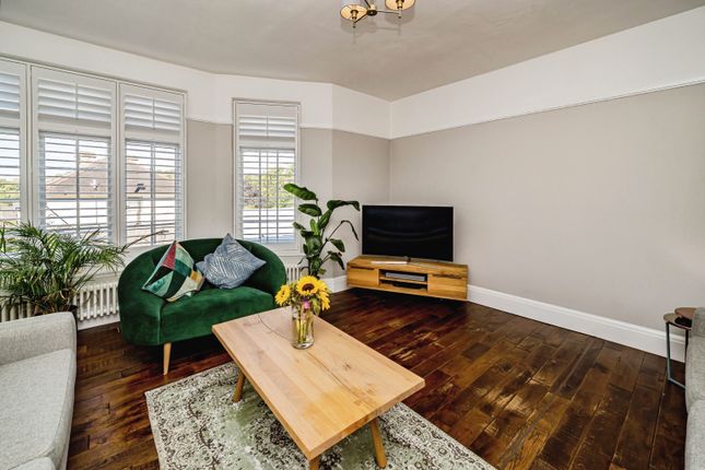 2, Hampden Road, High Wycombe photo 4