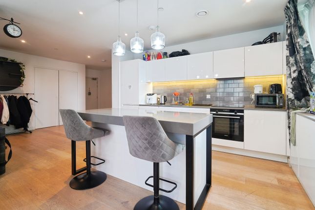 92/John Cabot House, 4 Clipper Street, London photo 4