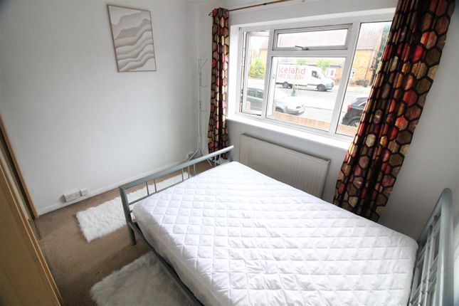129, Sutton Lane, Hounslow photo 5