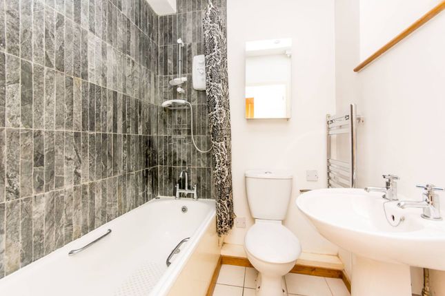 Flat for sale in Maida Vale, Maida Vale, London