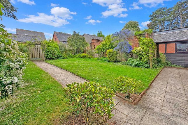 6a Rougemont Court, Farm House Rise, Exeter photo 2