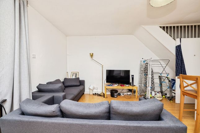 121, Victoria Rise, London photo 4