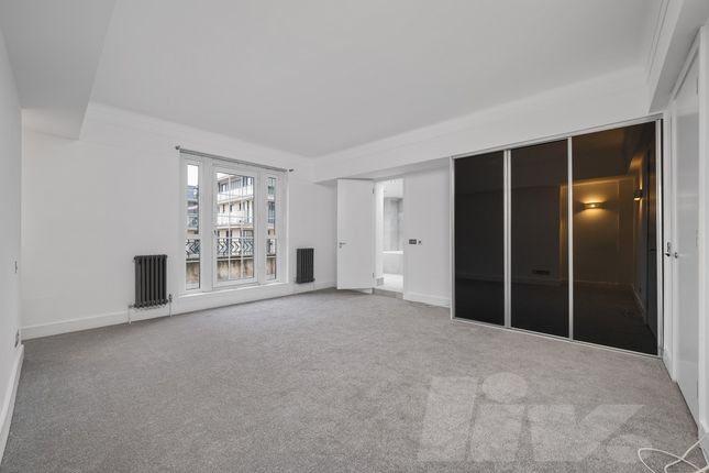 Flat to rent in Berkeley Court, Glentworth Street, Marylebone