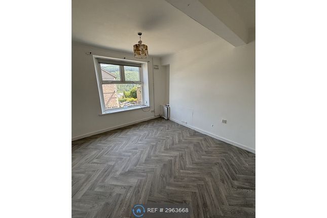 Arthur St, Mountain Ash photo 3