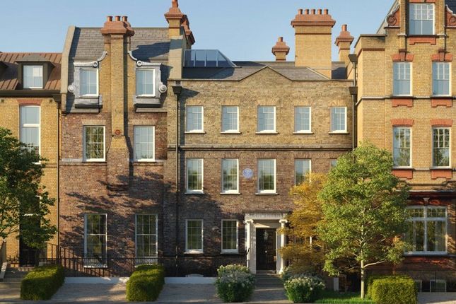 Studio flat on Apartment 34 Rossdale Court,, Richmond Square, Surrey, £500,000