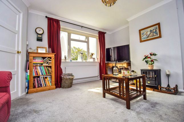 38, Southdene, Sevenoaks photo 4