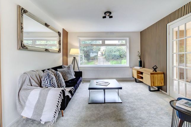 177, Redburn, Alexandria photo 4