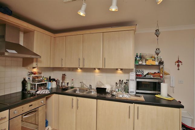 Flat to rent in Marston Street, Oxford