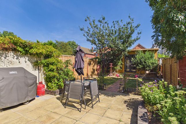 77, Rosebery Avenue, Gloucester photo 4